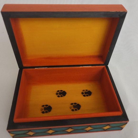 Carved and Painted Wood Elephant Box - Picture 8 of 11